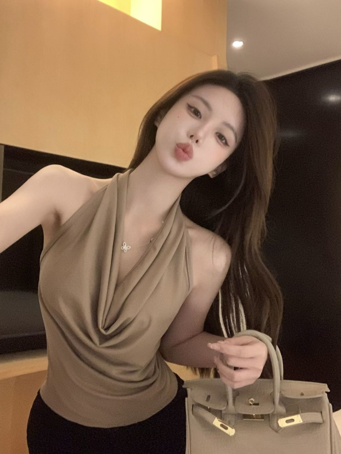 여성용 탱크탑 핀테스트 여성용 의류 오픈 백 민소매 홀 - Summer Clothing Pinterest 리뷰 및 가격