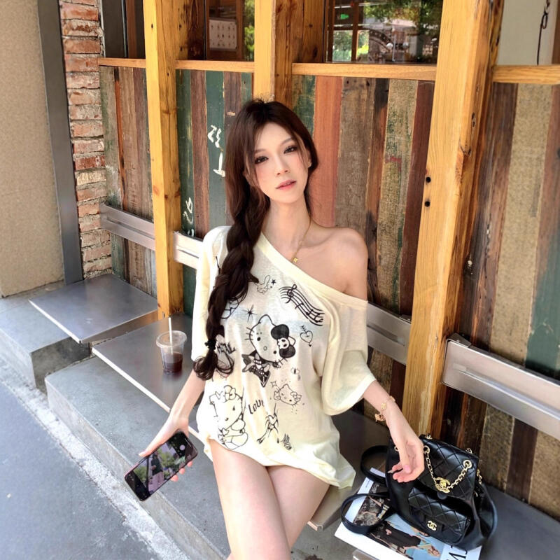 자외선 차단 블라우스 헬로 키티 비스듬한 어깨 카툰 탑 - Off Shoulder Blouse 리뷰 및 가격